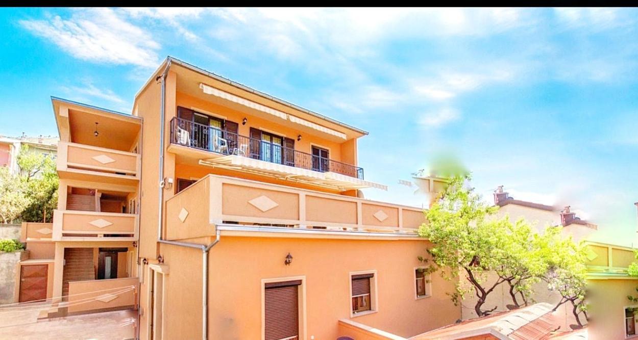 Apartments Valiza III Large Apartment - 3 Bedrooms And Parking Space I Apartments Valiza IV Senj  Ngoại thất bức ảnh
